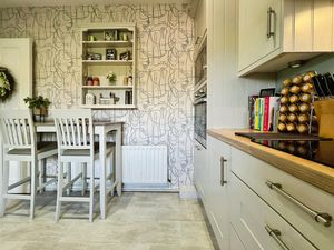 Photo 23- click for photo gallery